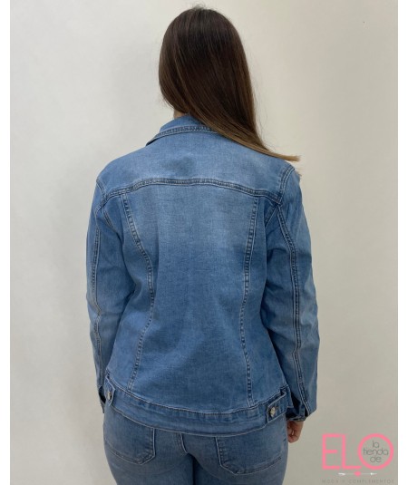 CAZADORA DENIA
